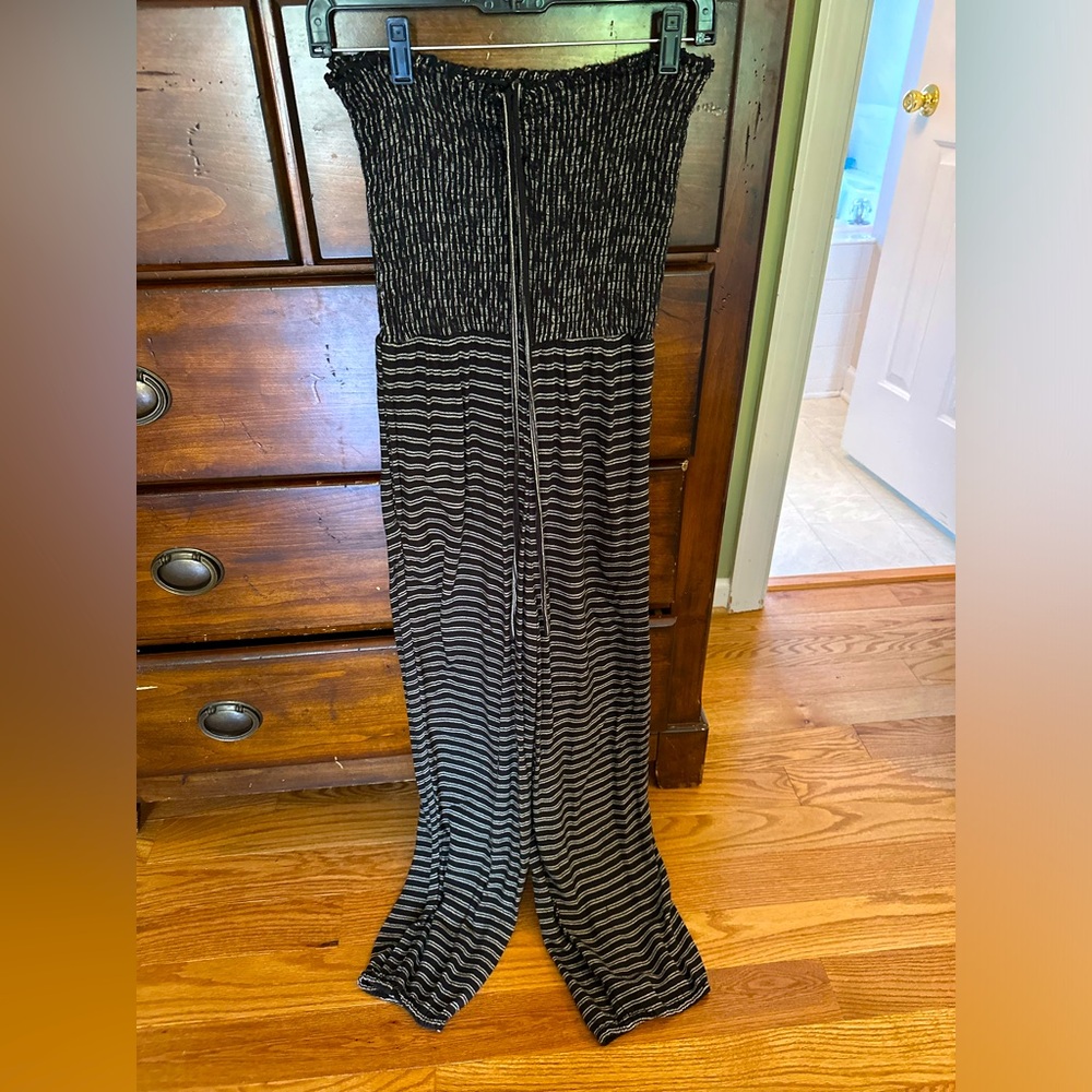 Free People Women’s striped Jumpsuit Size Small
